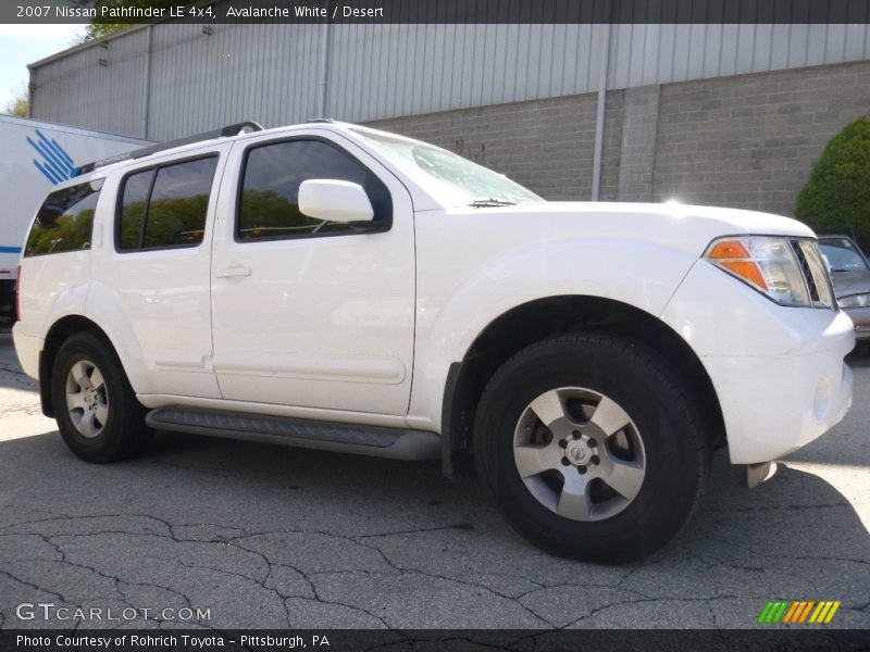 Avalanche White / Desert 2007 Nissan Pathfinder LE 4x4