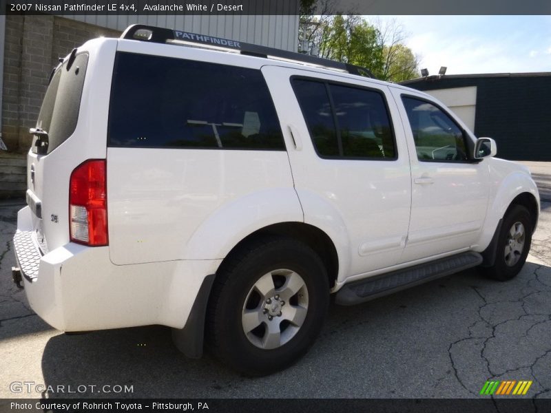 Avalanche White / Desert 2007 Nissan Pathfinder LE 4x4