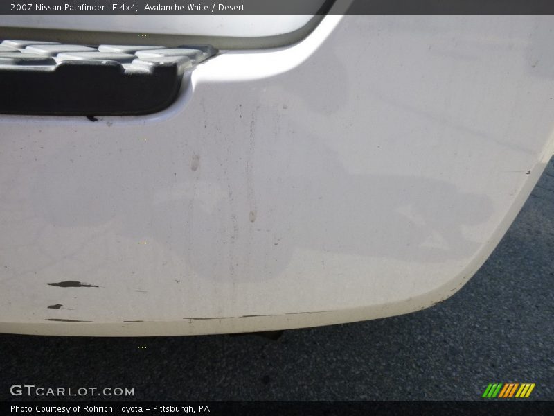 Avalanche White / Desert 2007 Nissan Pathfinder LE 4x4