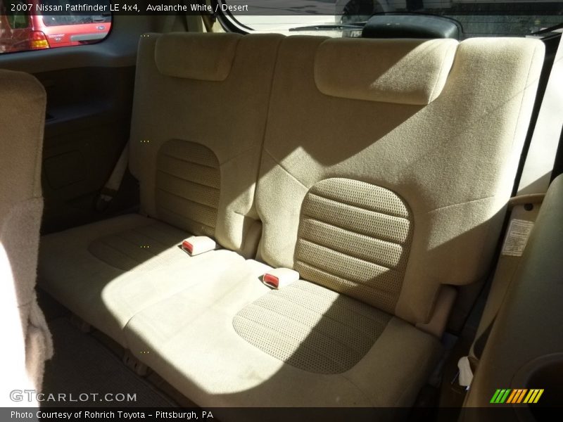 Avalanche White / Desert 2007 Nissan Pathfinder LE 4x4