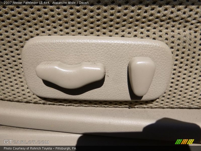 Avalanche White / Desert 2007 Nissan Pathfinder LE 4x4