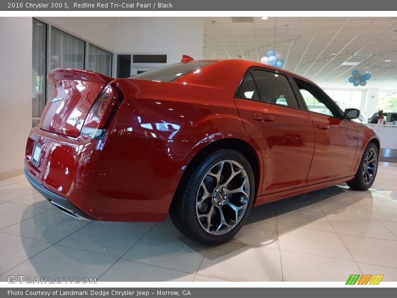 Redline Red Tri-Coat Pearl / Black 2016 Chrysler 300 S