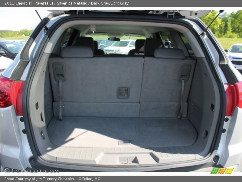 Silver Ice Metallic / Dark Gray/Light Gray 2011 Chevrolet Traverse LT