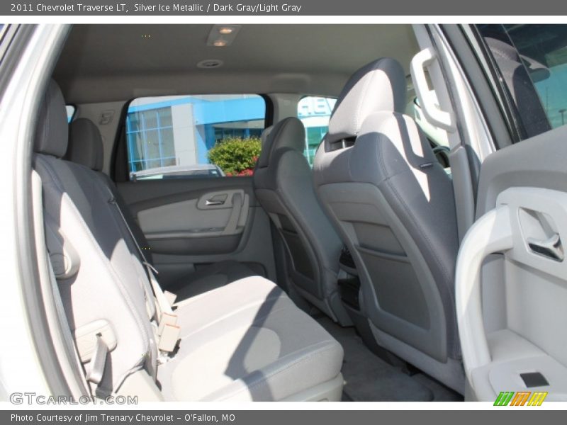 Silver Ice Metallic / Dark Gray/Light Gray 2011 Chevrolet Traverse LT