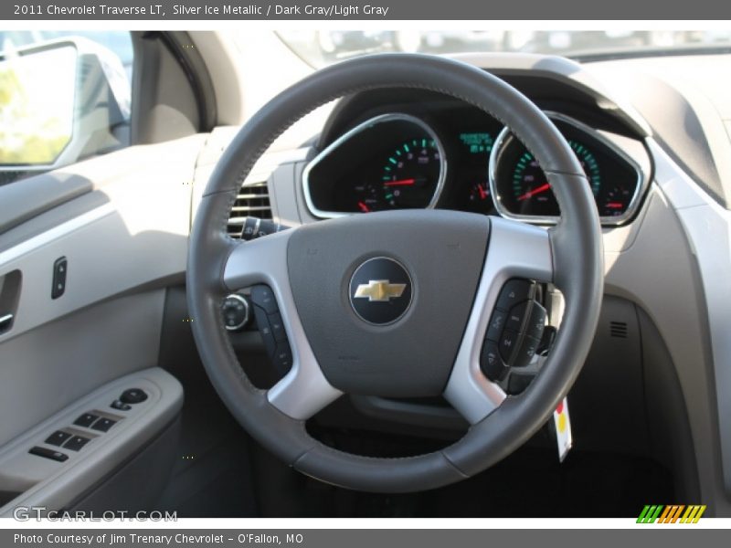 Silver Ice Metallic / Dark Gray/Light Gray 2011 Chevrolet Traverse LT