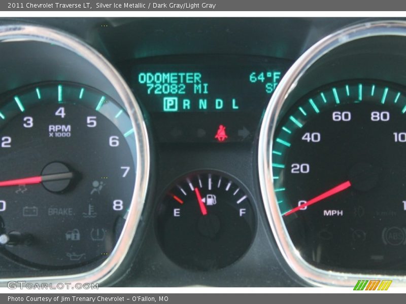 Silver Ice Metallic / Dark Gray/Light Gray 2011 Chevrolet Traverse LT