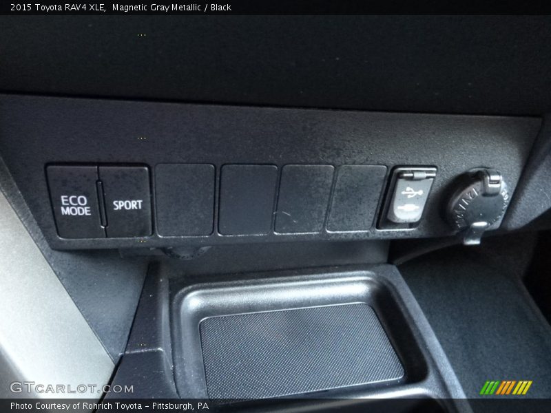 Magnetic Gray Metallic / Black 2015 Toyota RAV4 XLE