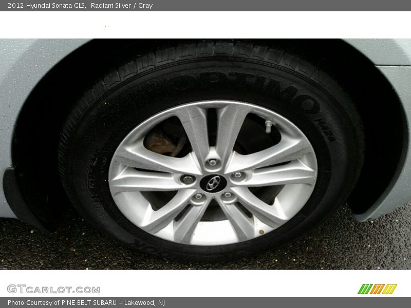 Radiant Silver / Gray 2012 Hyundai Sonata GLS