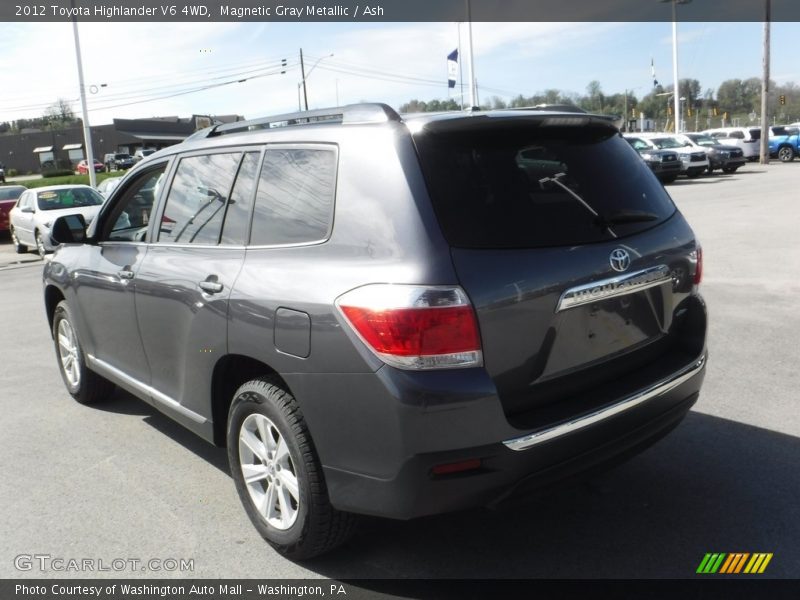 Magnetic Gray Metallic / Ash 2012 Toyota Highlander V6 4WD