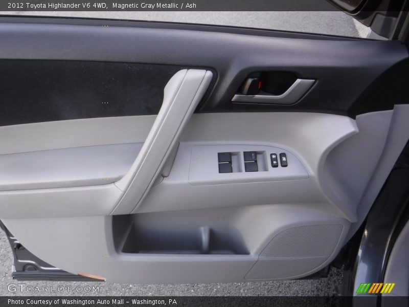 Magnetic Gray Metallic / Ash 2012 Toyota Highlander V6 4WD