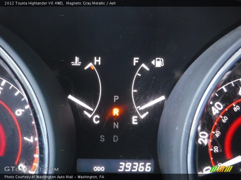 Magnetic Gray Metallic / Ash 2012 Toyota Highlander V6 4WD