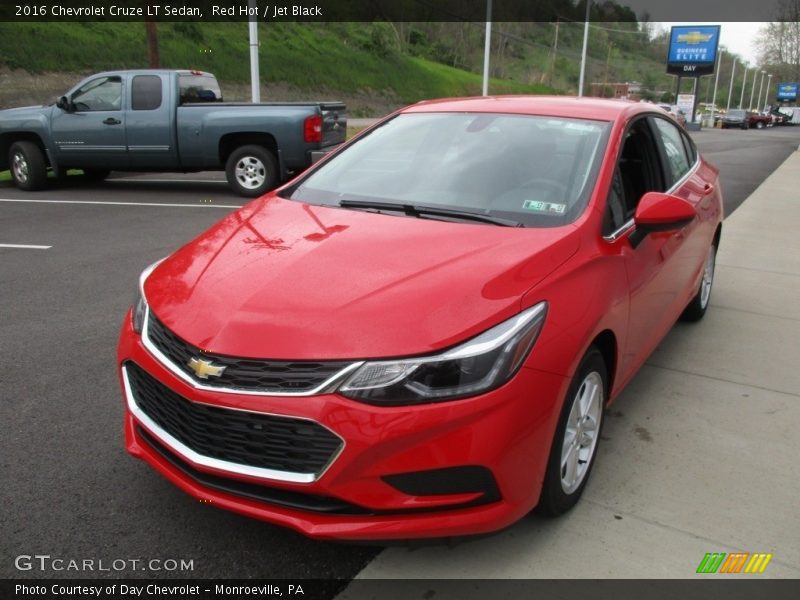 Red Hot / Jet Black 2016 Chevrolet Cruze LT Sedan