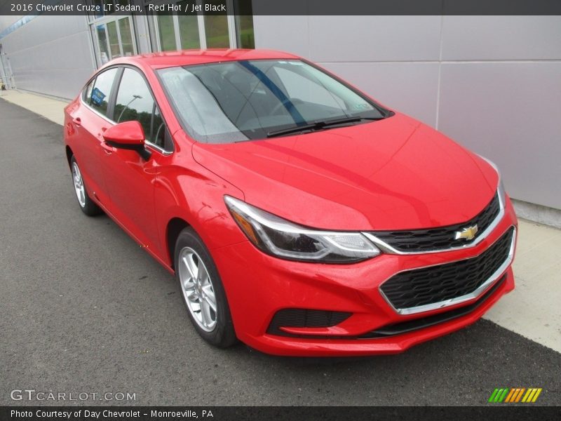 Red Hot / Jet Black 2016 Chevrolet Cruze LT Sedan