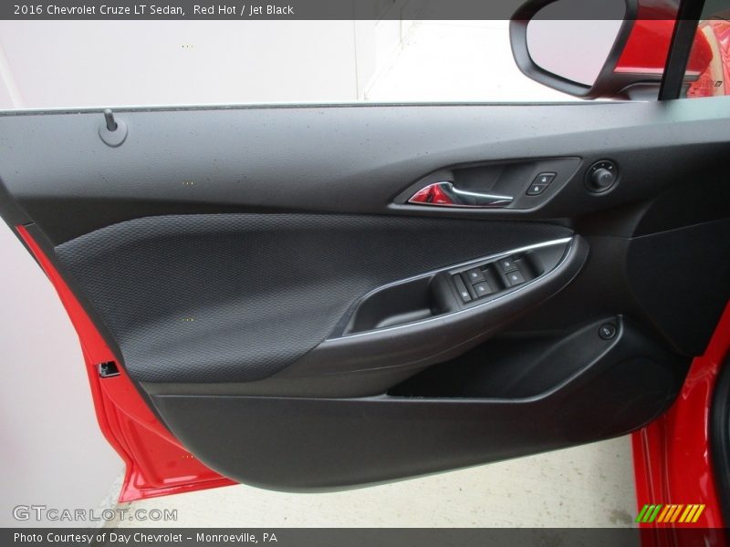 Red Hot / Jet Black 2016 Chevrolet Cruze LT Sedan