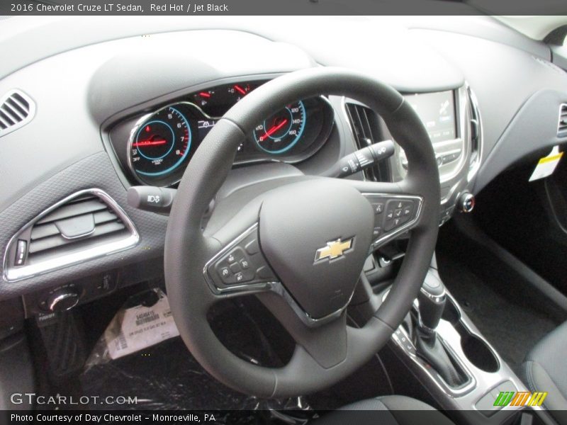 Red Hot / Jet Black 2016 Chevrolet Cruze LT Sedan