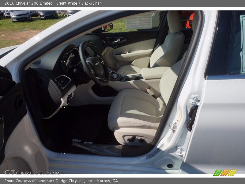 Bright White / Black/Linen 2016 Chrysler 200 Limited
