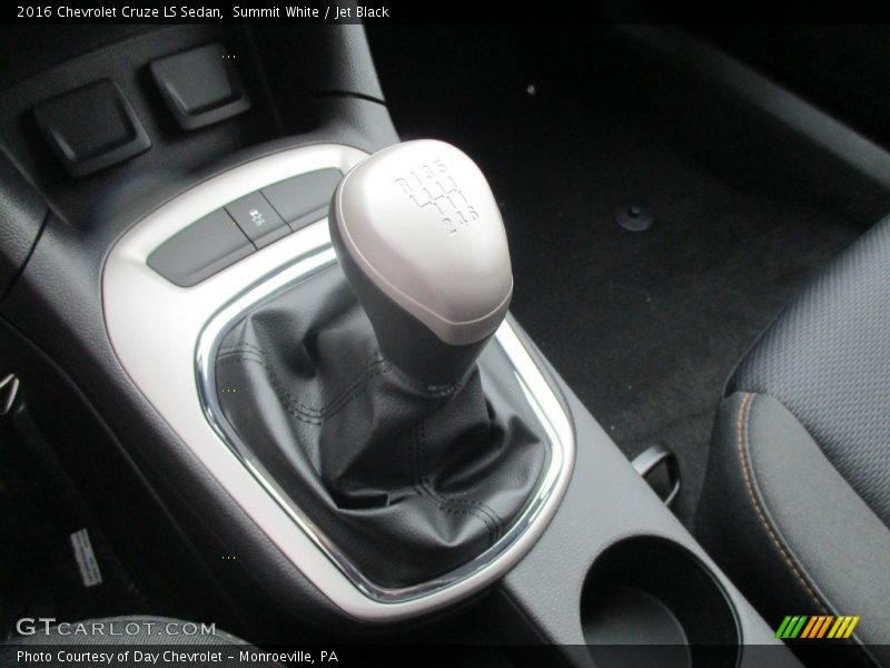 Summit White / Jet Black 2016 Chevrolet Cruze LS Sedan