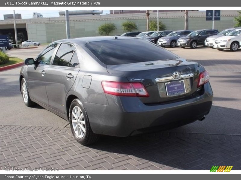 Magnetic Gray Metallic / Ash 2011 Toyota Camry XLE