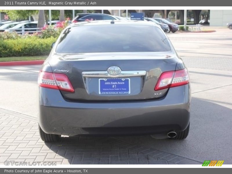 Magnetic Gray Metallic / Ash 2011 Toyota Camry XLE
