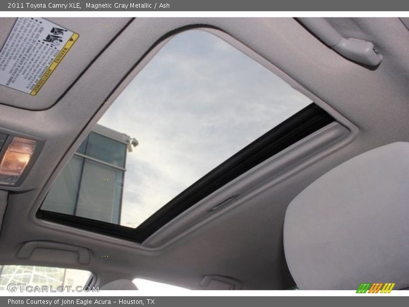 Magnetic Gray Metallic / Ash 2011 Toyota Camry XLE