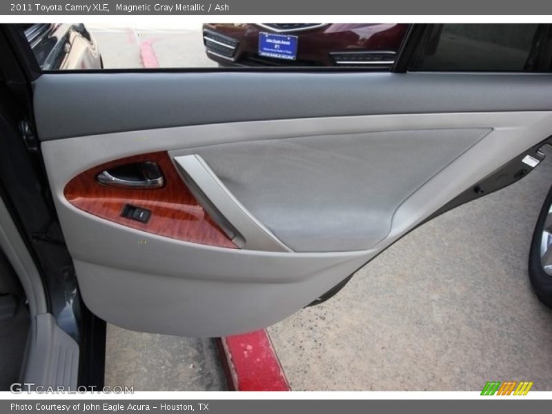 Magnetic Gray Metallic / Ash 2011 Toyota Camry XLE