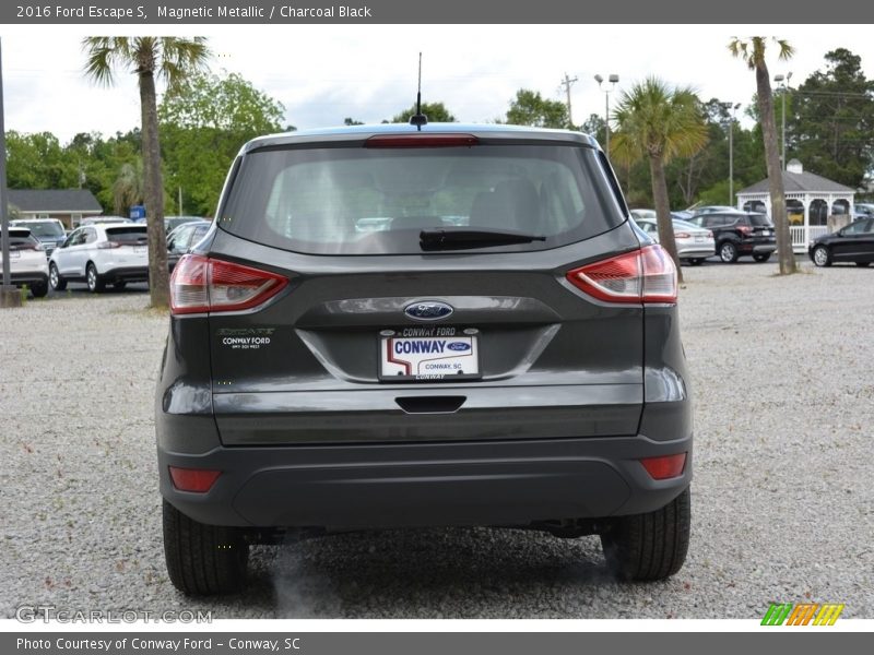 Magnetic Metallic / Charcoal Black 2016 Ford Escape S
