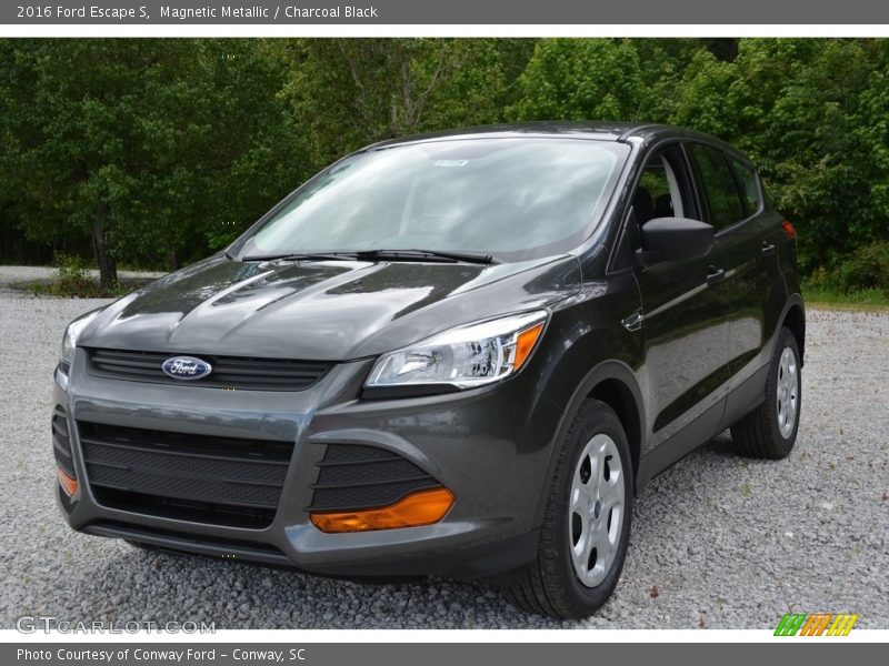 Magnetic Metallic / Charcoal Black 2016 Ford Escape S