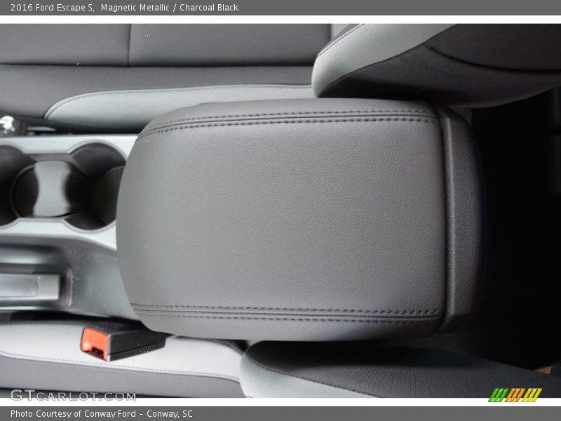 Magnetic Metallic / Charcoal Black 2016 Ford Escape S