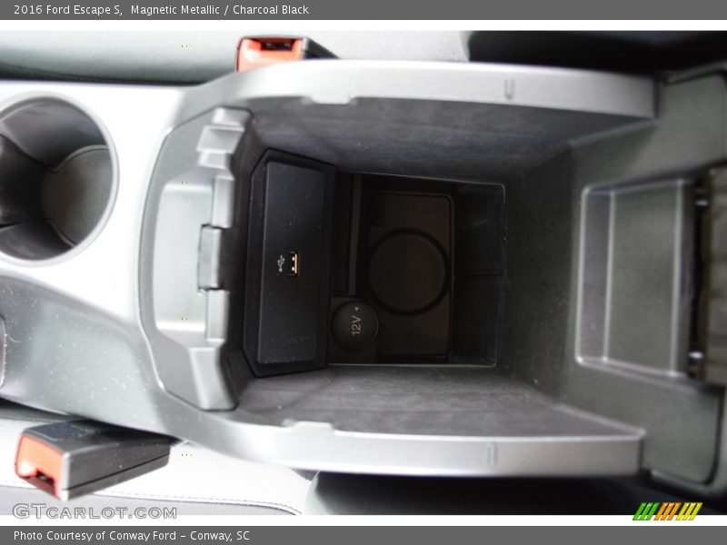 Magnetic Metallic / Charcoal Black 2016 Ford Escape S