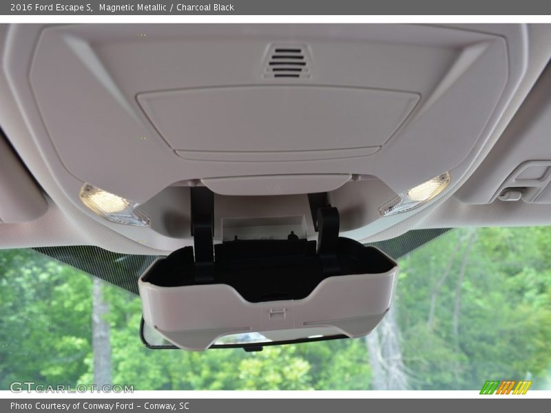 Magnetic Metallic / Charcoal Black 2016 Ford Escape S