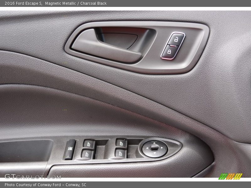 Magnetic Metallic / Charcoal Black 2016 Ford Escape S
