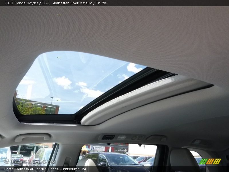 Alabaster Silver Metallic / Truffle 2013 Honda Odyssey EX-L