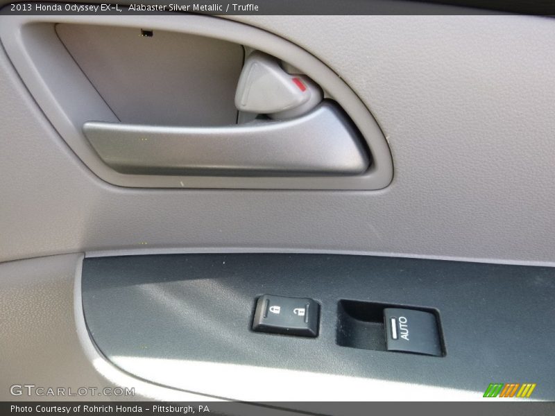 Alabaster Silver Metallic / Truffle 2013 Honda Odyssey EX-L