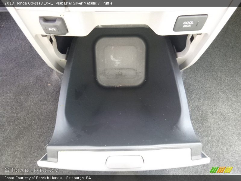Alabaster Silver Metallic / Truffle 2013 Honda Odyssey EX-L