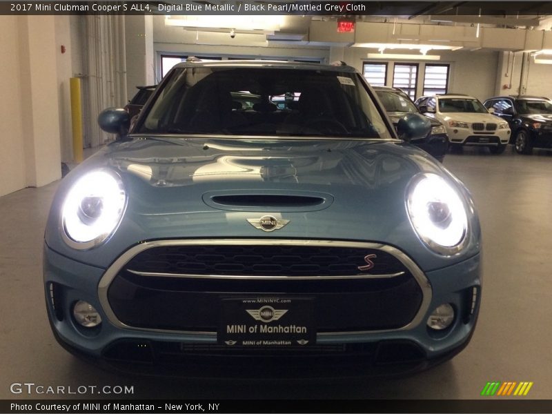 Digital Blue Metallic / Black Pearl/Mottled Grey Cloth 2017 Mini Clubman Cooper S ALL4