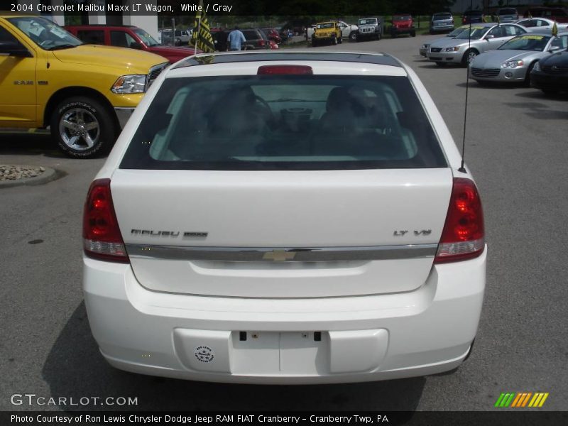 White / Gray 2004 Chevrolet Malibu Maxx LT Wagon