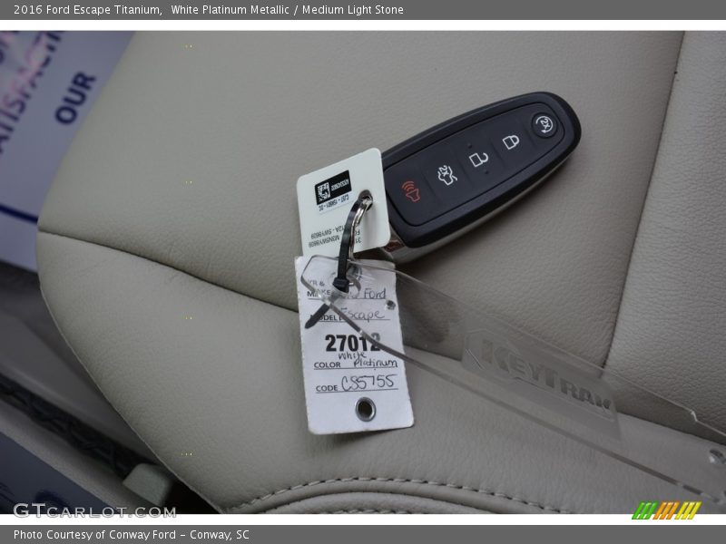 White Platinum Metallic / Medium Light Stone 2016 Ford Escape Titanium