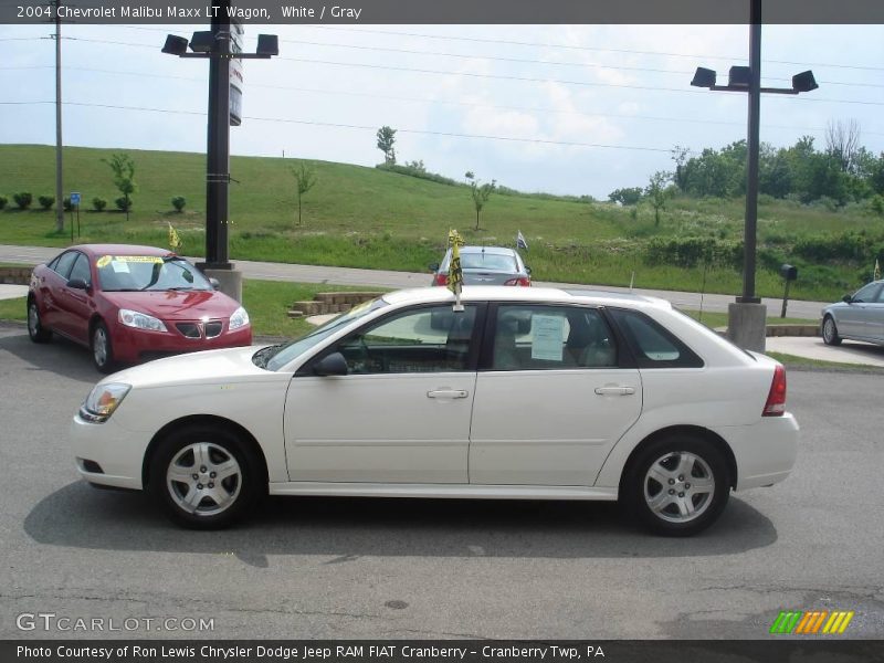 White / Gray 2004 Chevrolet Malibu Maxx LT Wagon