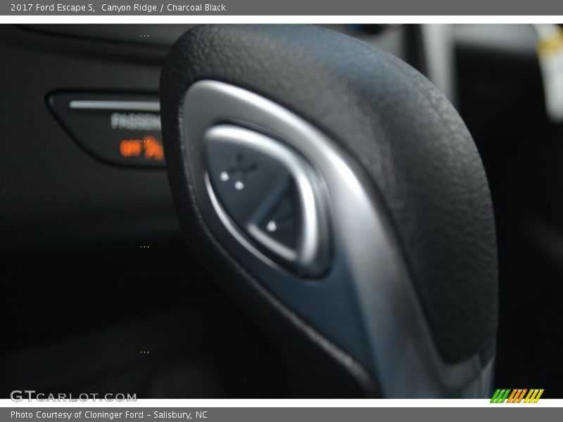 Canyon Ridge / Charcoal Black 2017 Ford Escape S