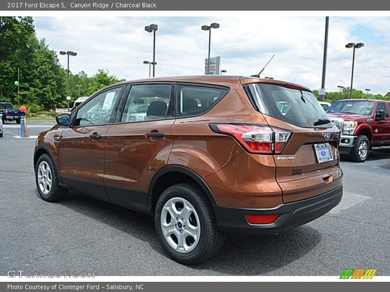 Canyon Ridge / Charcoal Black 2017 Ford Escape S