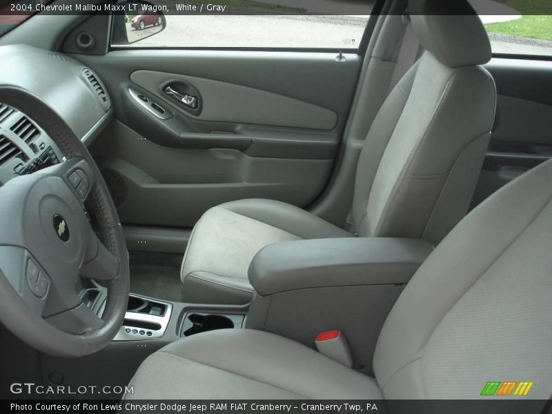 White / Gray 2004 Chevrolet Malibu Maxx LT Wagon