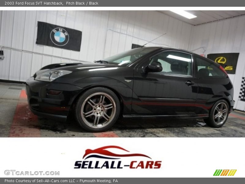 Pitch Black / Black 2003 Ford Focus SVT Hatchback