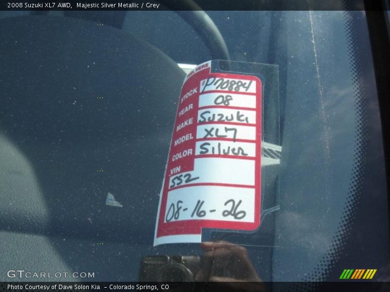 Majestic Silver Metallic / Grey 2008 Suzuki XL7 AWD