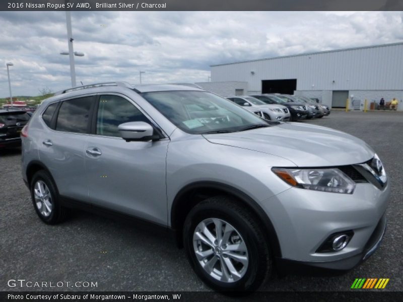 Brilliant Silver / Charcoal 2016 Nissan Rogue SV AWD