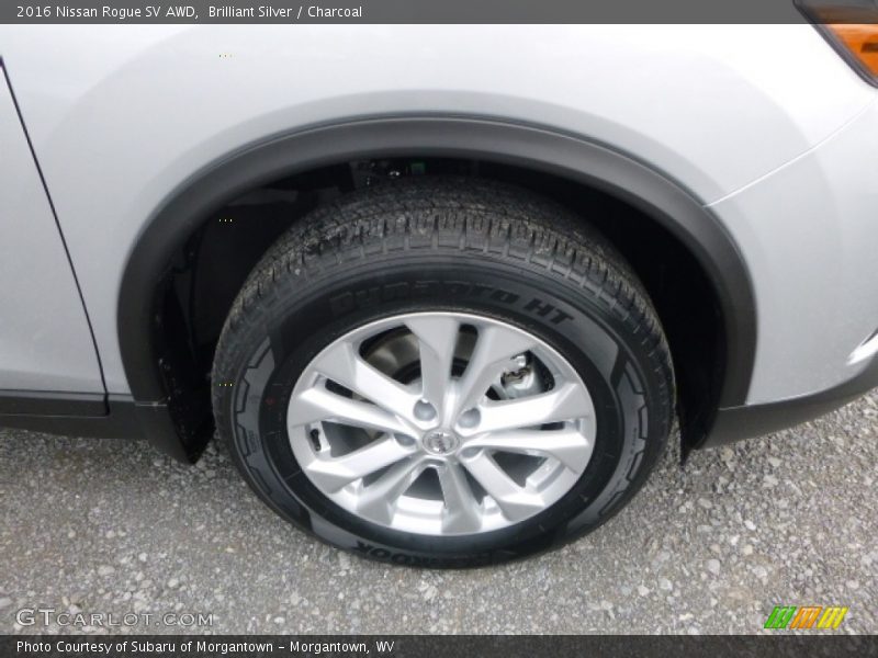 Brilliant Silver / Charcoal 2016 Nissan Rogue SV AWD