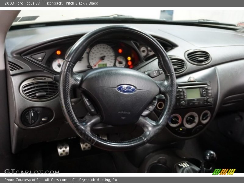 Pitch Black / Black 2003 Ford Focus SVT Hatchback