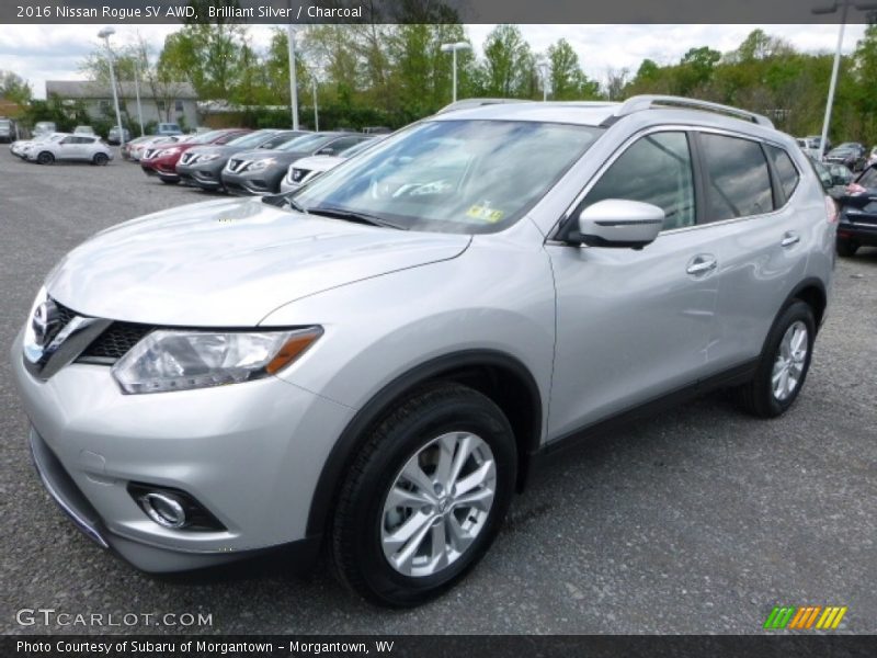 Brilliant Silver / Charcoal 2016 Nissan Rogue SV AWD