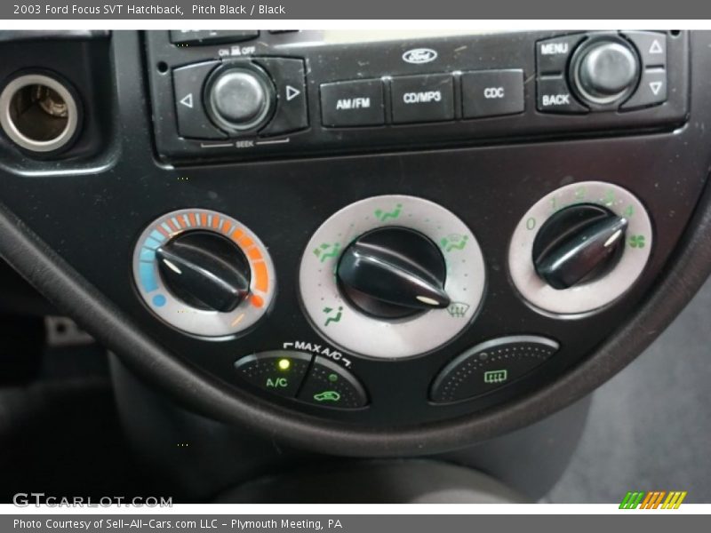 Pitch Black / Black 2003 Ford Focus SVT Hatchback