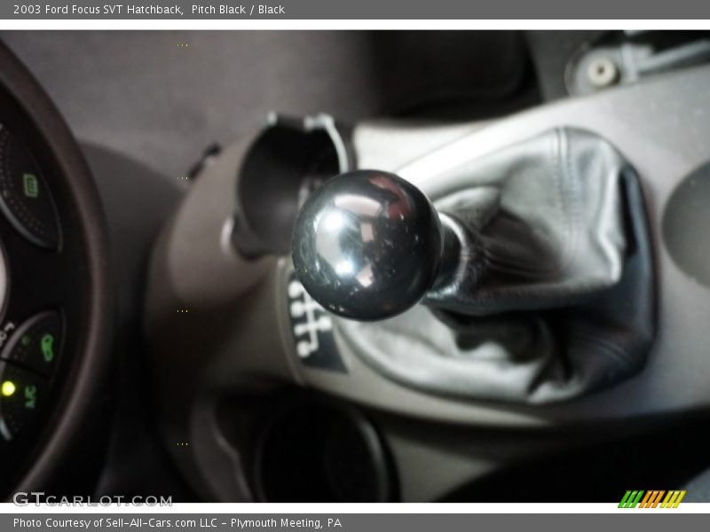 Pitch Black / Black 2003 Ford Focus SVT Hatchback