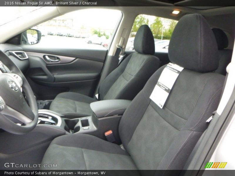 Brilliant Silver / Charcoal 2016 Nissan Rogue SV AWD